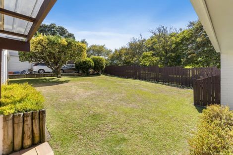 Photo of property in 30 Ganymede Place, Half Moon Bay, Auckland, 2012