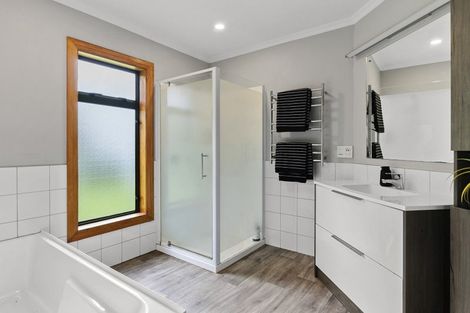 Photo of property in 612 Plymouth Road, Koru, New Plymouth, 4374