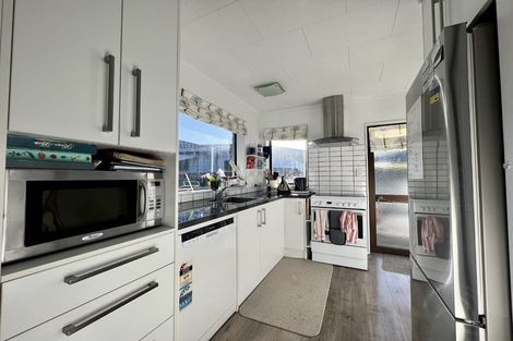 Photo of property in 32 Aldinga Avenue, Stoke, Nelson, 7011