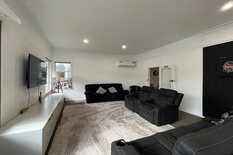 Photo of property in 5 Mana Esplanade, Paremata, Porirua, 5026