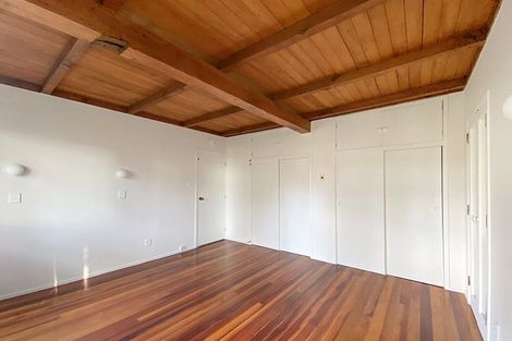 Photo of property in 221 Titirangi Road, Titirangi, Auckland, 0604