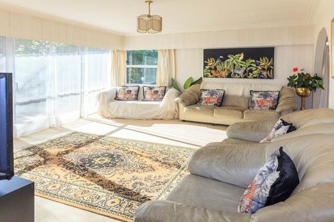 Photo of property in 24 Anarahi Place, Mangere Bridge, Auckland, 2022