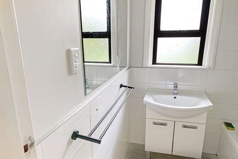 Photo of property in 18 Chester Street, Levin, 5510