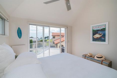 Photo of property in 100 Cordyline Crescent, Matarangi, Whitianga, 3592