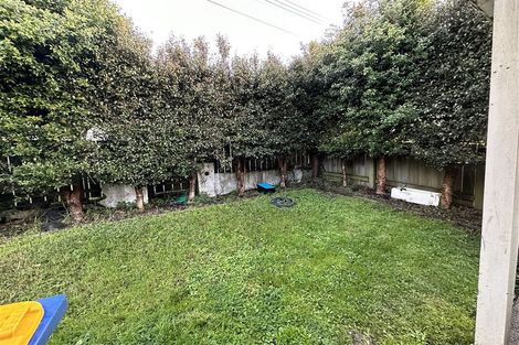 Photo of property in 2/54 Lynwood Road, New Lynn, Auckland, 0600