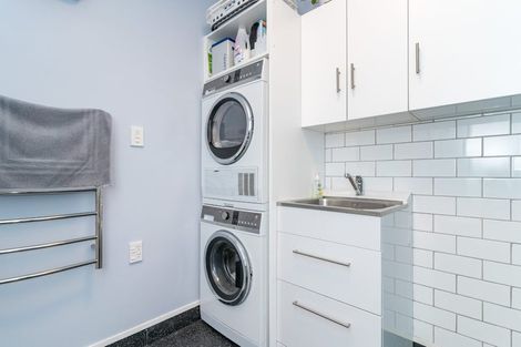 Photo of property in 7 Byron Street, Mornington, Dunedin, 9011