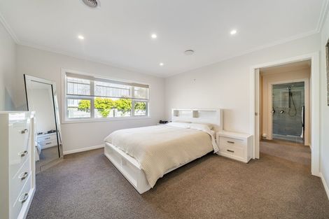 Photo of property in 62 Banks Boulevard, Whitby, Porirua, 5024