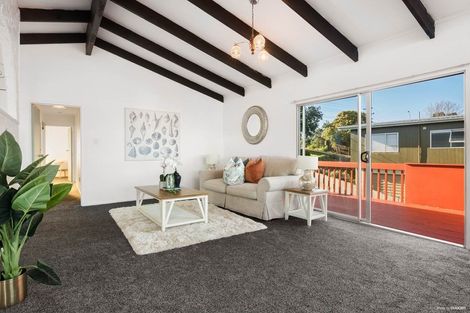 Photo of property in 779 East Coast Road, Northcross, Auckland, 0630