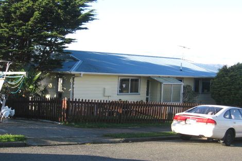 Photo of property in 4 Tuna Terrace, Titahi Bay, Porirua, 5022