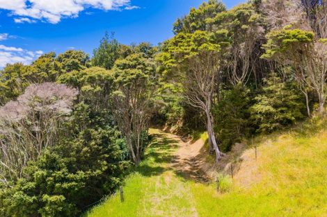 Photo of property in 100 Shieling Road, Waipu, 0582