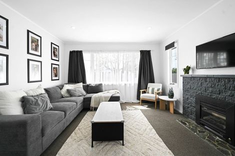 Photo of property in 26 Oxford Street, Fairfield, Hamilton, 3214