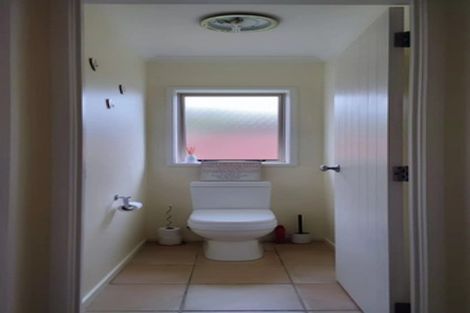 Photo of property in 3 Lantern Court, Henderson, Auckland, 0612