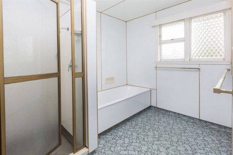 Photo of property in 100 Palatine Terrace, Saint Martins, Christchurch, 8022