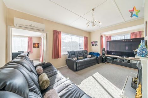 Photo of property in 68 Churton Crescent, Taita, Lower Hutt, 5011