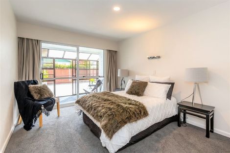 Photo of property in 1/200 Waimairi Road, Ilam, Christchurch, 8041