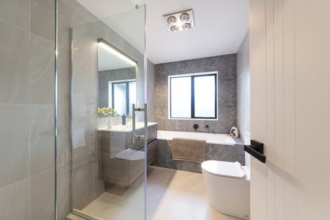 Photo of property in 70 Thomas Road, Flat Bush, Auckland, 2019