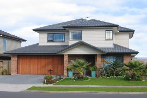 Photo of property in 115 Middlefield Drive, Flat Bush, Auckland, 2016