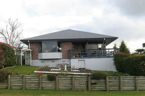 Photo of property in 8 Monique Place, Dinsdale, Hamilton, 3204