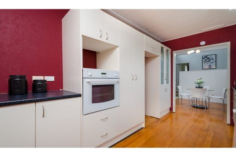Photo of property in 22 Vina Place, Massey, Auckland, 0614