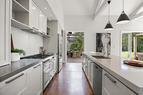 Photo of property in 5 Dysart Lane, Kumeu, 0891
