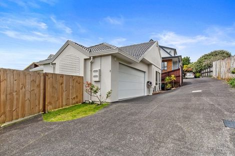 Photo of property in 2/893 Beach Road, Waiake, Auckland, 0630