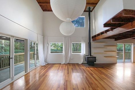 Photo of property in 221 Titirangi Road, Titirangi, Auckland, 0604