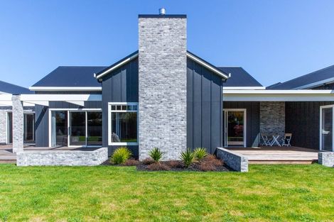 Photo of property in 5 Seachange Drive, Leamington, Cambridge, 3432