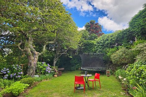 Photo of property in 2 Homewood Crescent, Karori, Wellington, 6012