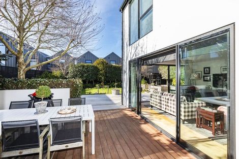 Photo of property in 28 Devonport Lane, St Albans, Christchurch, 8014