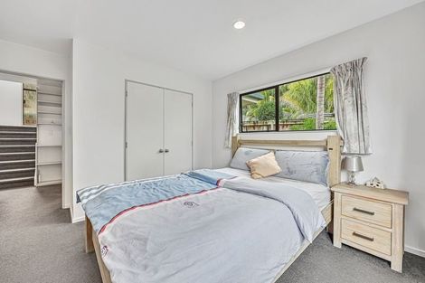 Photo of property in 364a Glenfield Road, Glenfield, Auckland, 0629