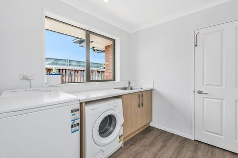 Photo of property in 1 Lloyds Close, Rolleston, 7614