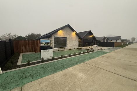 Photo of property in 14 Hugo Shaw Drive, Cambridge, 3434
