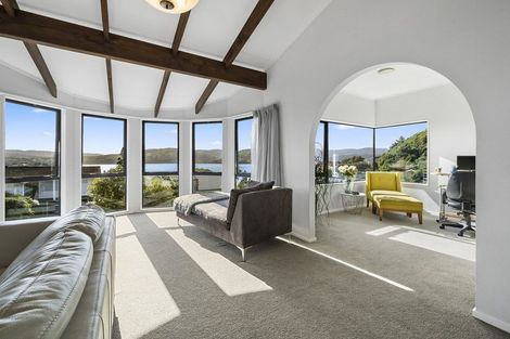 Photo of property in 37 Leeward Drive, Whitby, Porirua, 5024