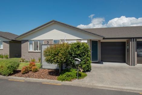 Photo of property in Waterview Estate, 18/4 Greystone Place, Omokoroa, 3114