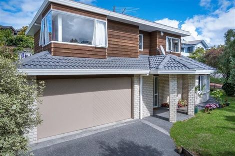 Photo of property in 32 Crestview Place, Browns Bay, Auckland, 0630