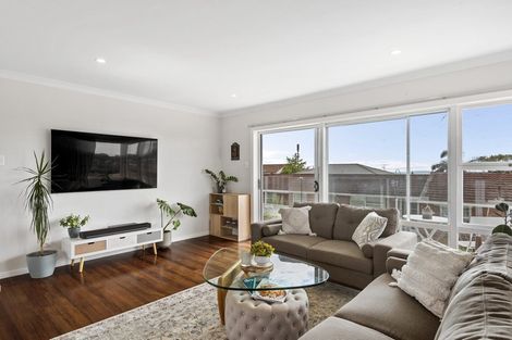 Photo of property in 3/7 Onepoto Road, Hauraki, Auckland, 0622