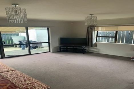 Photo of property in 1/3 West Street, Papakura, 2110