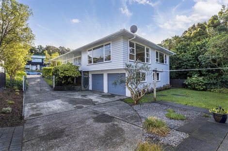 Photo of property in 108 Oriel Avenue, Tawa, Wellington, 5028