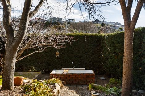 Photo of property in 16 Athenry Road, Bridge Hill, Alexandra, 9320