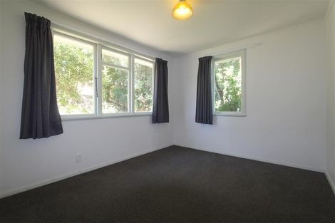 Photo of property in 46 Hereford Street, Cannons Creek, Porirua, 5024