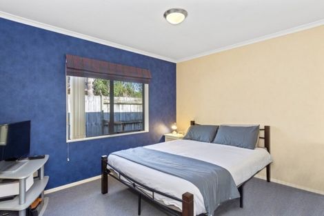 Photo of property in 34 Mcleod Place, Papamoa Beach, Papamoa, 3118