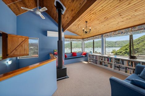 Photo of property in 8b Amelia Crescent, Waikawa, Picton, 7220