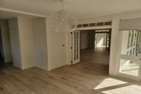 Photo of property in 466 Taupaki Road, Kumeu, 0892