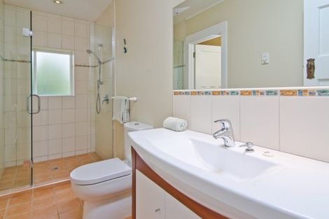 Photo of property in 54 Quadrant Road, Onehunga, Auckland, 1061