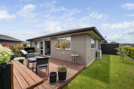 Photo of property in Waterview Estate, 69/4 Greystone Place, Omokoroa, 3114