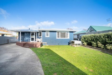 Photo of property in 6 Parkland Crescent, Terrace End, Palmerston North, 4410