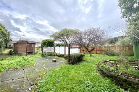 Photo of property in 15 Holdsworth Avenue, Trentham, Upper Hutt, 5018