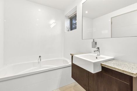 Photo of property in 12 De Bettencor Place, Mount Pisa, Cromwell, 9383