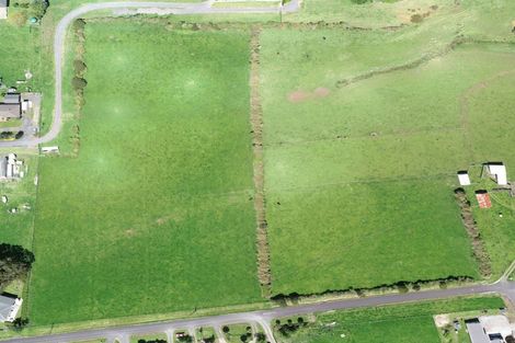 Photo of property in 2 Dromgools Road, Tuakau, 2121