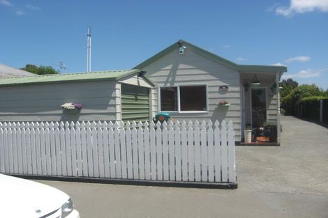 Photo of property in 2/13 Johnson Street, Sydenham, Christchurch, 8023